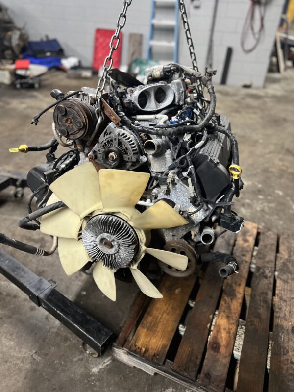 Engine Motor Ford E-350 6.8L 2016 OEM CC24-14B060-AAB - Image 2