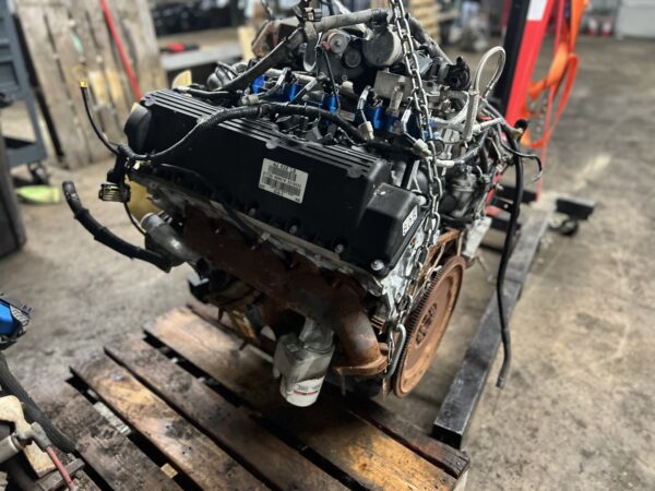 Engine Motor Ford E-350 6.8L 2016 OEM CC24-14B060-AAB - Image 4