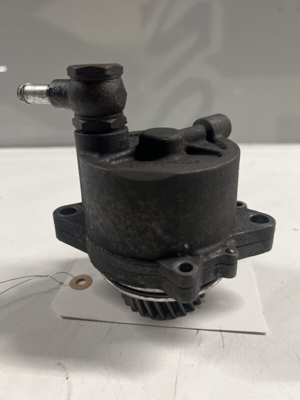 Engine Gear Pump 2014 ISUZU NPR Diesel 4JJ1 3.0L 2011-2018 OEM 8981627480