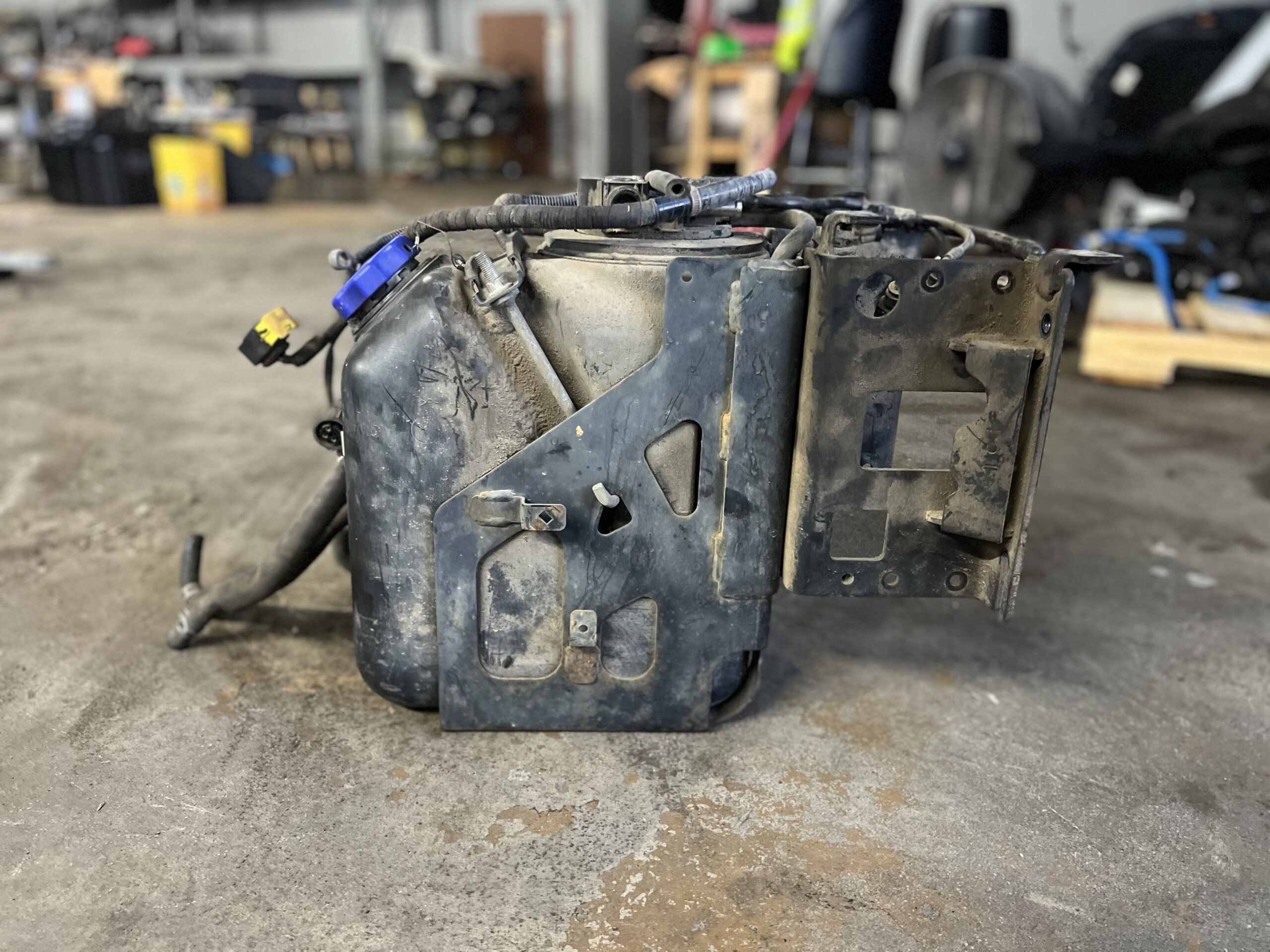 DEF Tank w/ Level Sensor Isuzu NPR Diesel 2011-2020 OEM 8981685623