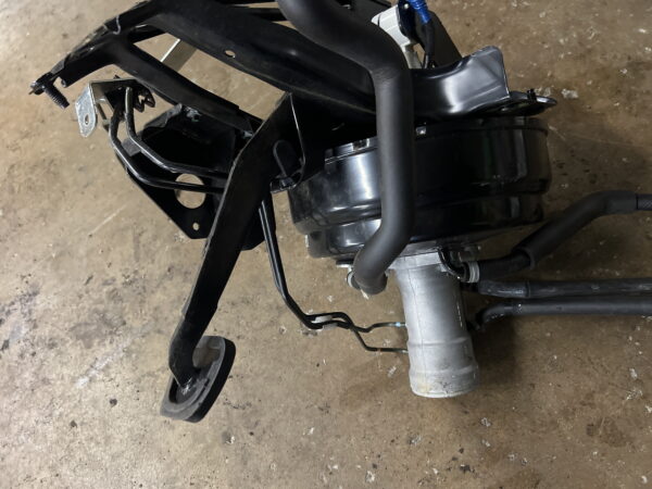 Brake Booster w/ Master Cylinder & Pedal Assy Isuzu NPR OEM 865-05005 8983837431 - Image 3