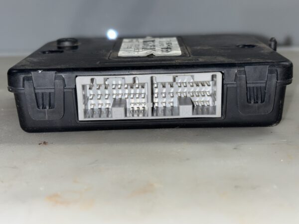 Cabin Control Module ISUZU NPR Gas 2014 OEM 8982461660 - Image 3