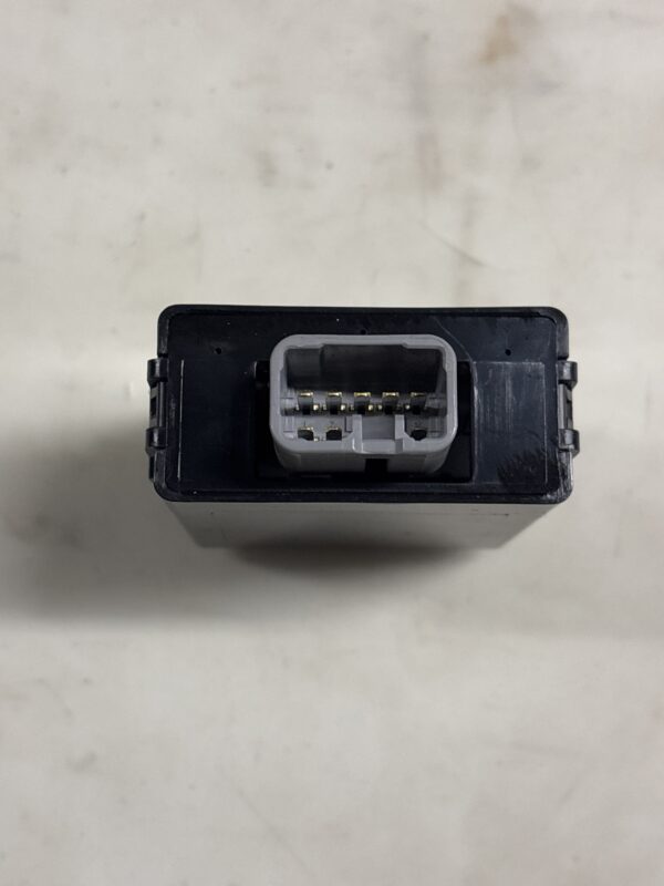 Door Lock Relay Module ISUZU NPR Gas V8 2012-2020 OEM 8980100300 051500-4080 - Image 2
