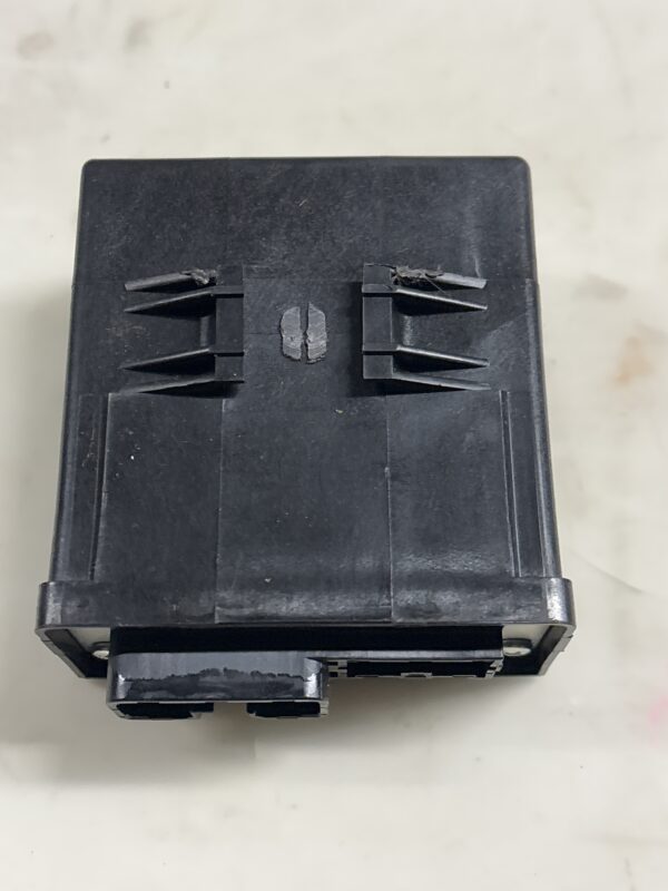 Light Control Module ISUZU NPR Gas V8 2012-2020 OEM 8980322160 - Image 4