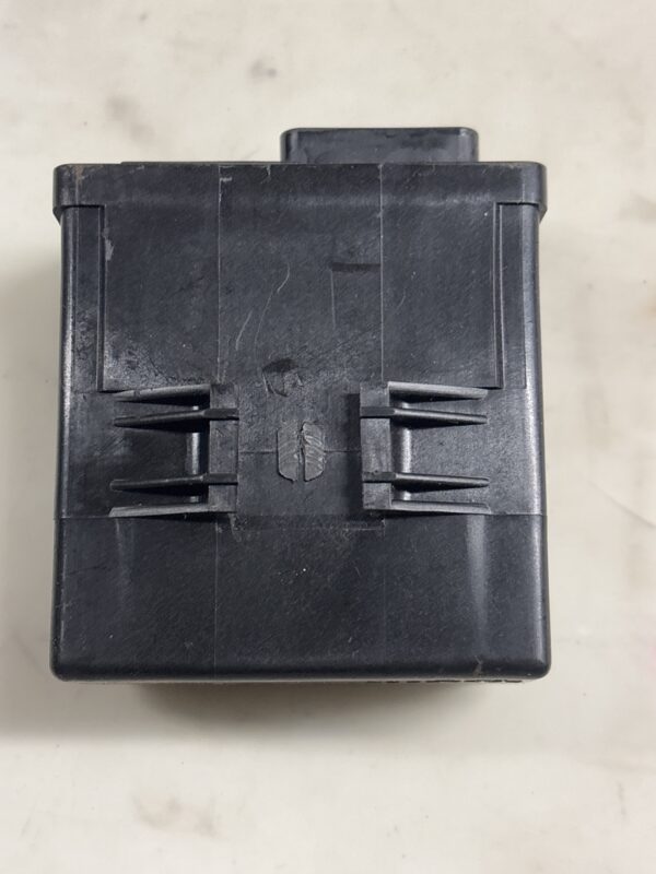 Light Control Module ISUZU NPR Gas V8 2012-2020 OEM 8980322160 - Image 4