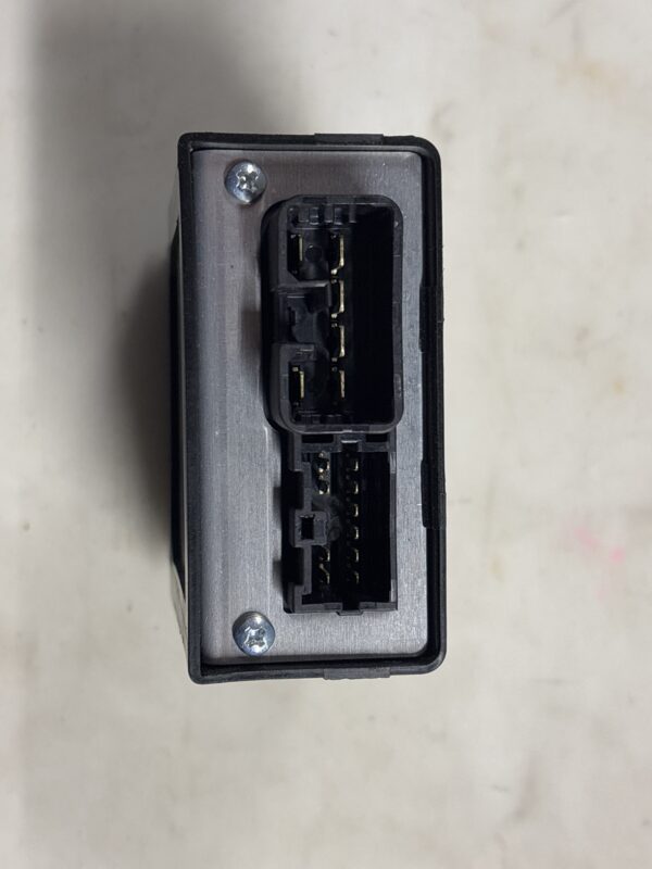 Light Control Module ISUZU NPR Gas V8 2012-2020 OEM 8980322160 - Image 2