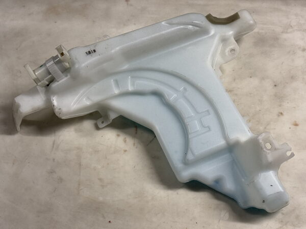 Washer Reservoir ISUZU NPR 2012-2020 OEM