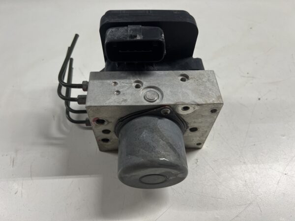 ABS Anti-Lock Brake Pump ISUZU NPR Gas OEM 898369588 113040-53330