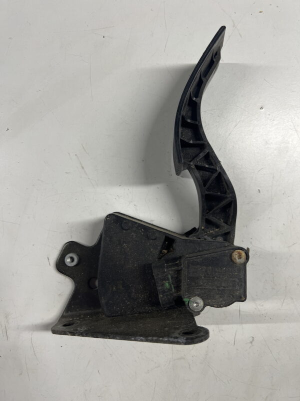 Gas Accelerator Pedal INTERNATIONAL OEM 141117-CC0647