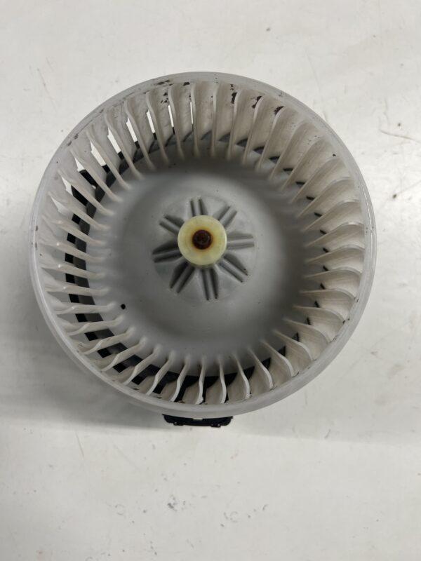 Blower Motor ISUZU NPR 2012-2018 OEM