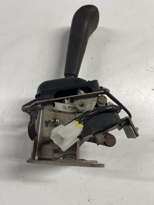 Transmission Shifter FUSO FE OEM - Image 2