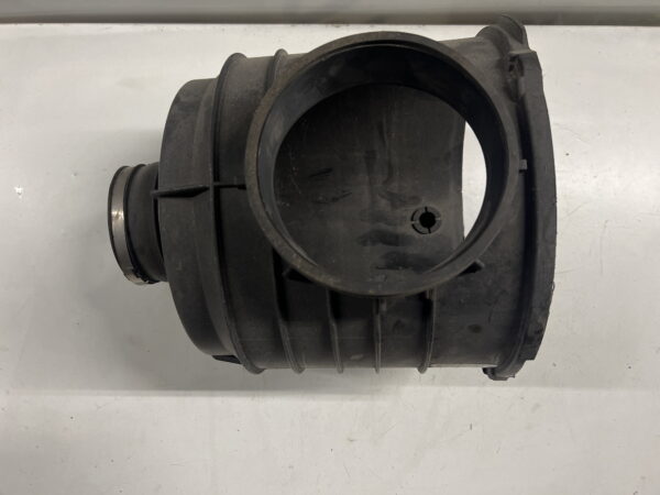 Air Cleaner ISUZU NPR Gas 2012-2020 OEM 898050415 - Image 2