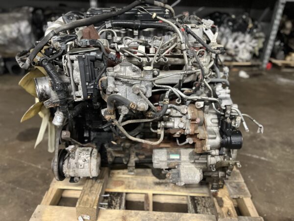 Engine Motor J05E-TP HINO 195 Diesel 5.1L 2016 OEM - Image 4