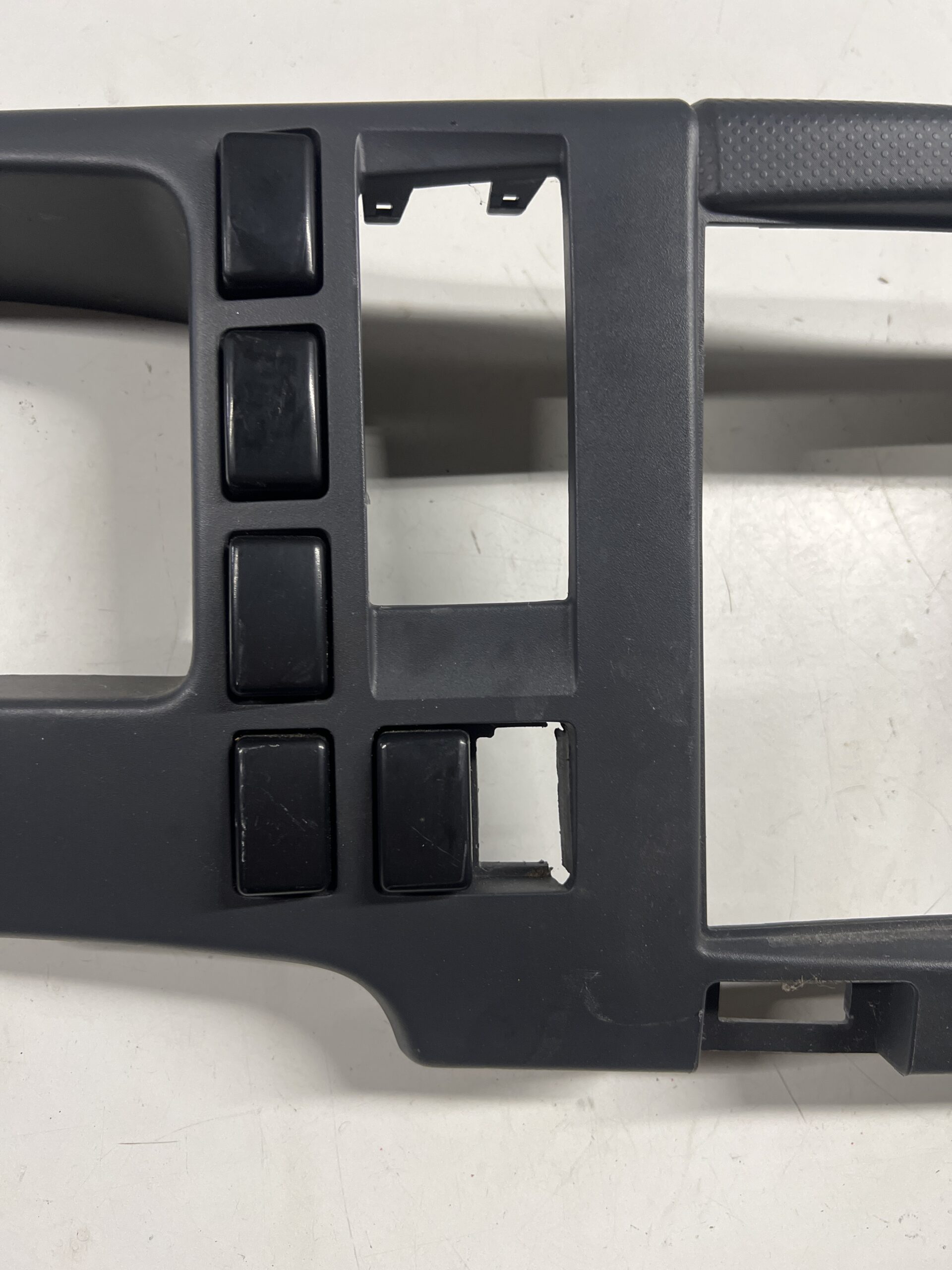 Dashboard Trim Panel Faceplate w/ Switches ISUZU NPR Gas 2012-2020 OEM. Scratches - Image 3