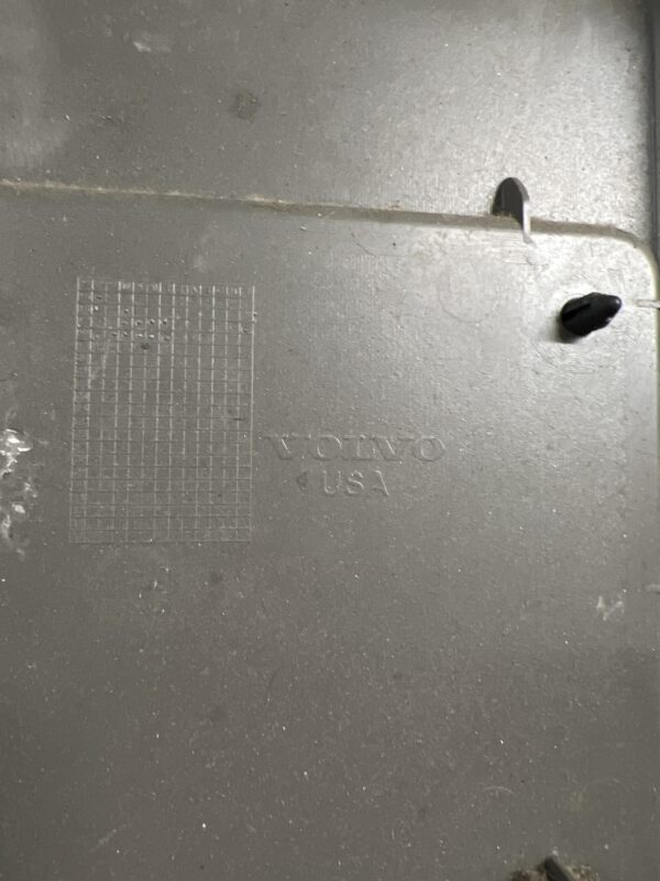 Cab Rear Sleeper Control Trim Panel Volvo VNL 760 2019-2023 OEM 82662281 - Image 3