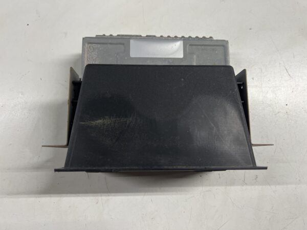 CD MP3 Radio Receiver ISUZU NPR 2012-2020 OEM - Image 2