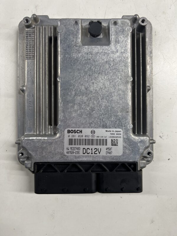 Engine Computer Brain Control Module Mitsubishi FUSO 2009 OEM ME227493 ME427035 407920-2391