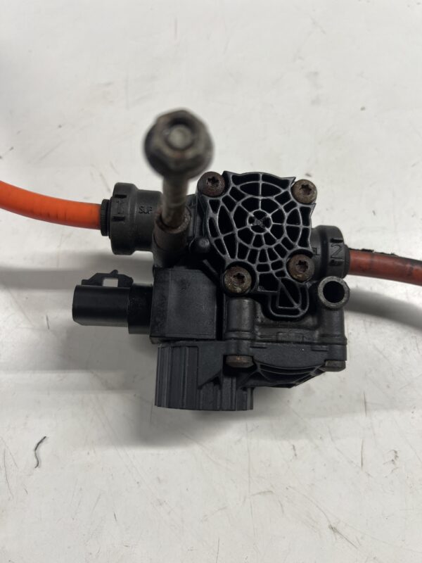 Bendix ABS Brake Valve Regulator INTERNATIONAL OEM - Image 2