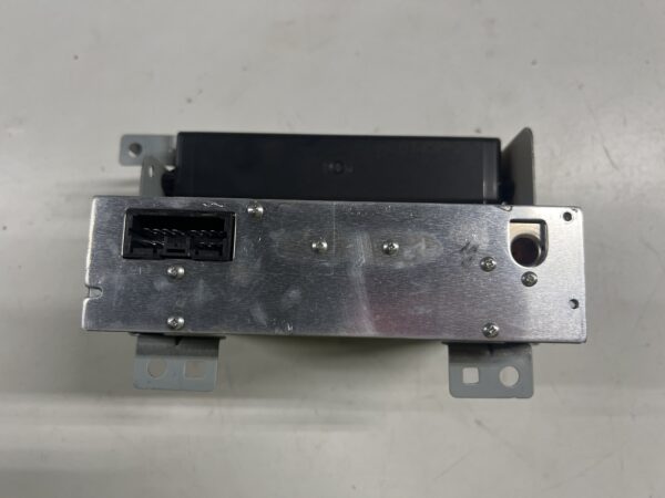 CD Radio Receiver PJ-3687 HINO OEM 8612037460 - Image 3