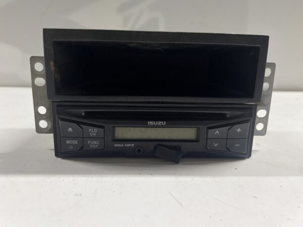 CD Radio Receiver ISUZU NPR 2012-2020 OEM 121862-380