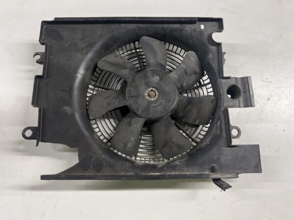 Radiator Cooling Fan Motor w/ Shroud HINO 195 OEM. Shroud Cracked