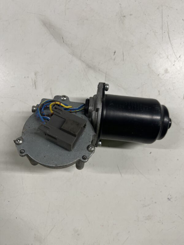 Front Wiper Motor ISUZU NPR Gas 2012-2020 OEM 2101181342 - Image 2