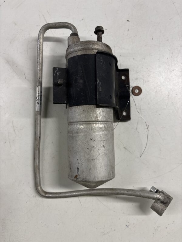 A/C Receiver Dryer w/ Hose Mitsubishi FUSO FE OEM ML254752 - Image 2