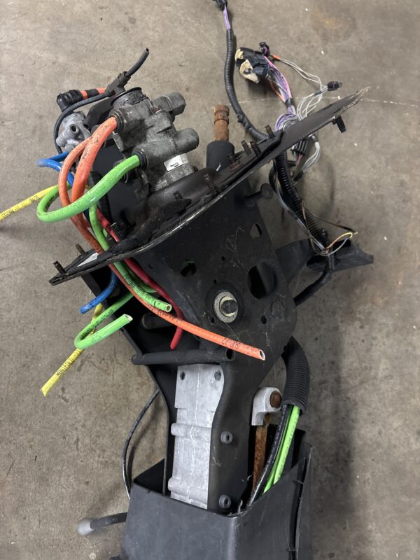 Steering Column w/ Wheel & Combination Switch & Pedal INTERNATIONAL 4300 OEM - Image 3