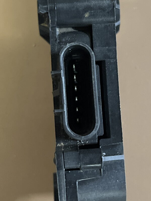 Gas Accelerator Pedal ISUZU NPR Gas 2012-2020 OEM 8980601540 - Image 4