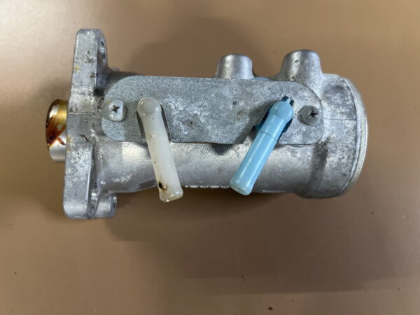 Brake Master Cylinder ISUZU NPR 2012-2020 OEM