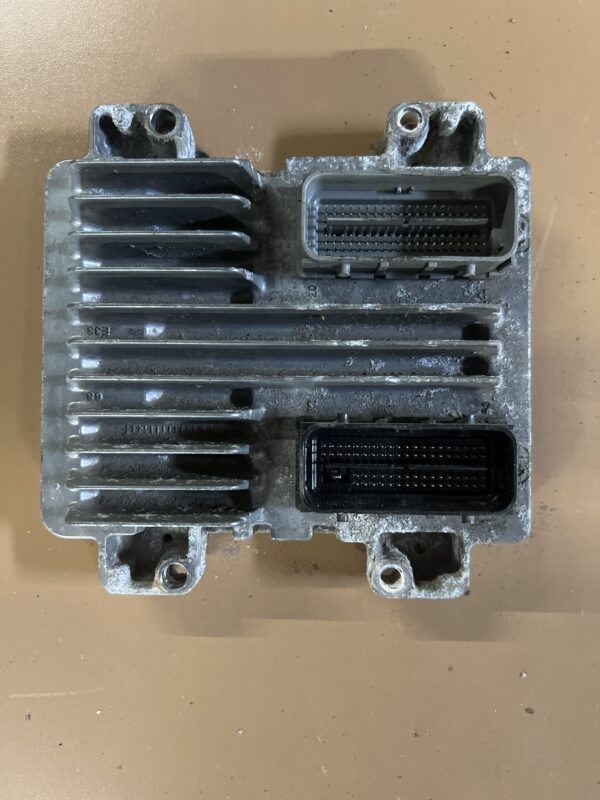 Engine Control Module ISUZU NPR Gas 2012-2020 OEM 8126587770 12658777