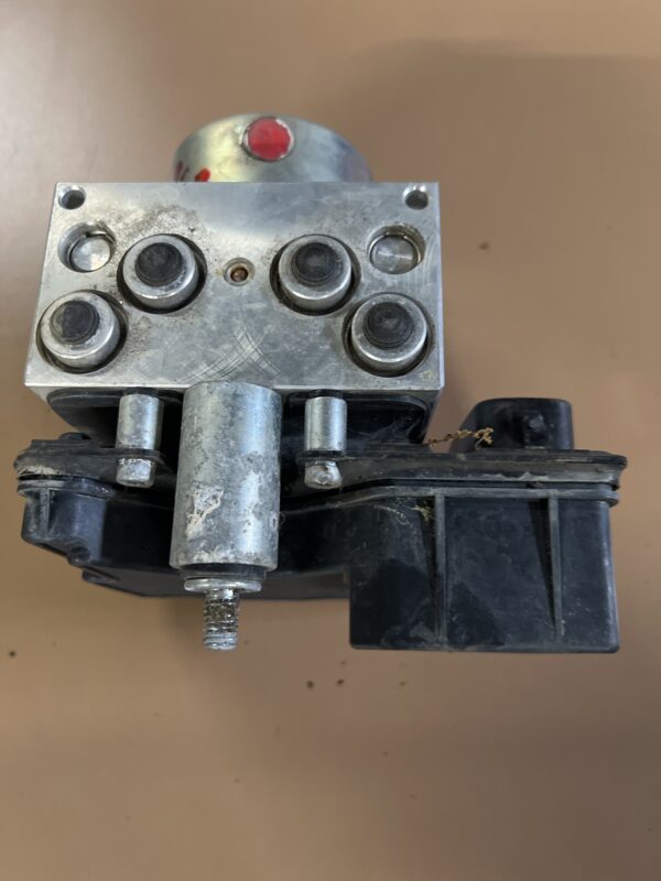 ABS Anti-Lock Brake Pump ISUZU NPR Gas 6.0L 2015-2016 OEM 898155373 TK-ISZ8-12C - Image 3