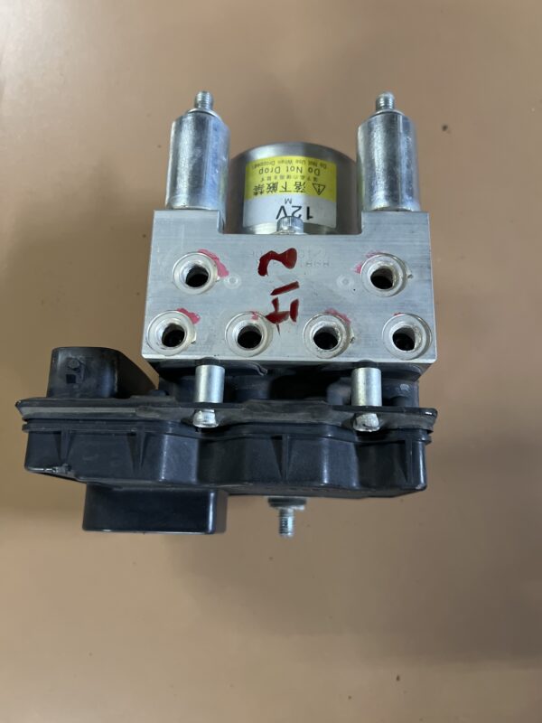 ABS Anti-Lock Brake Pump ISUZU NPR Gas 6.0L 2015-2016 OEM 898155373 TK-ISZ8-12C