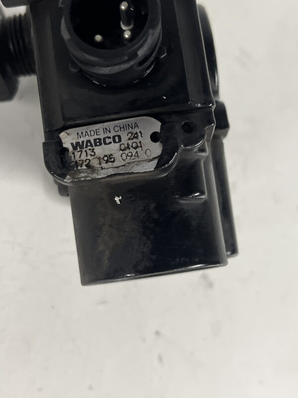 WABCO ABS Modulator Solenoid Valve INTERNATIONAL OEM 4721950940 - Image 3