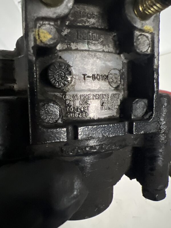Bendix T-5010 Trailer Brake Control Valve OEM - Image 3