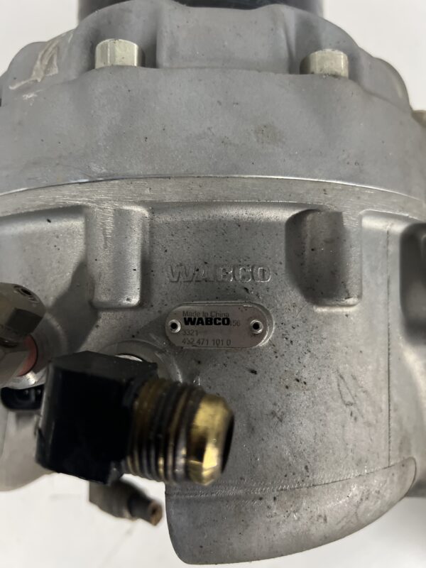 WABCO Air Brake Dryer FREIGHTLINER OEM 4324711010. Cartridge Cracked - Image 3