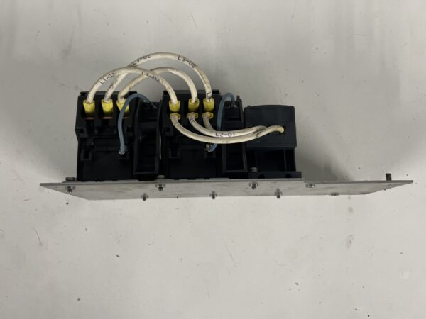 Eaton Contactors w/ Baseplate Thermo King  T-Series OEM C25DNY160 1E45806G01 - Image 2