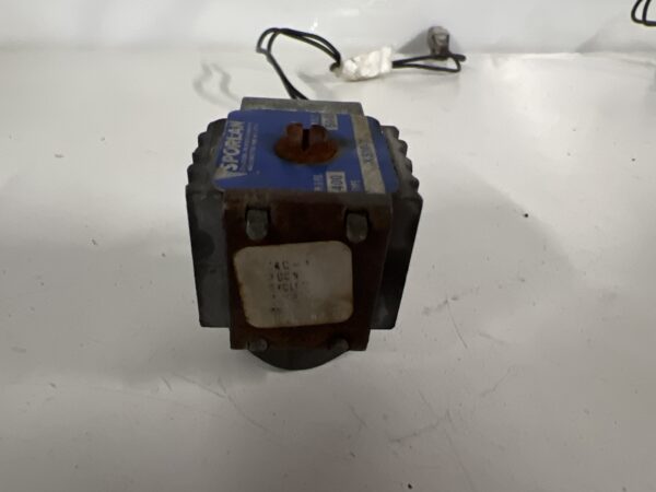 Hot Gas Line Solenoid Thermo King  T-Series OEM 9190C25G01 - Image 3