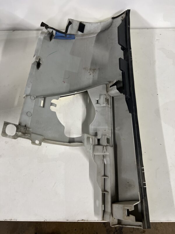 Front Right Cab Fender ISUZU NPR Gas 2012-2020 OEM - Image 2