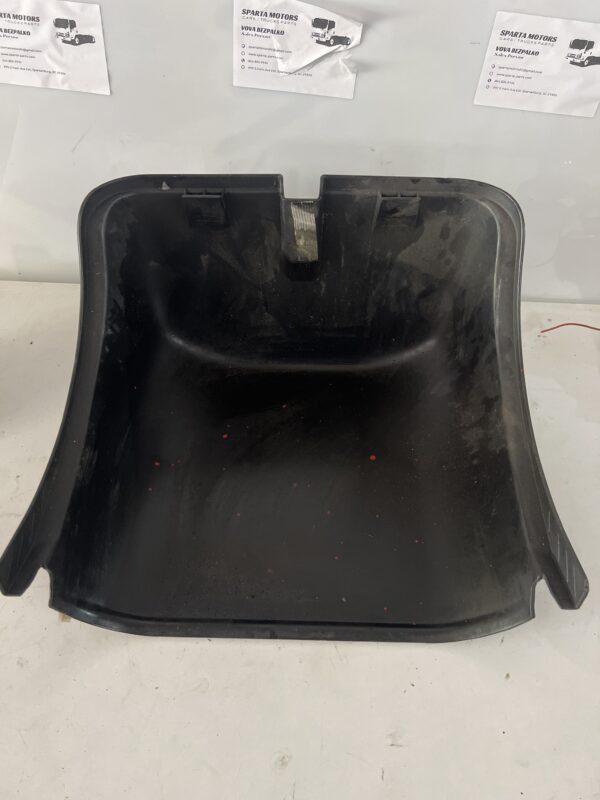 Battery Box Cover FREIGHTLINER M2 106 OEM - Image 3
