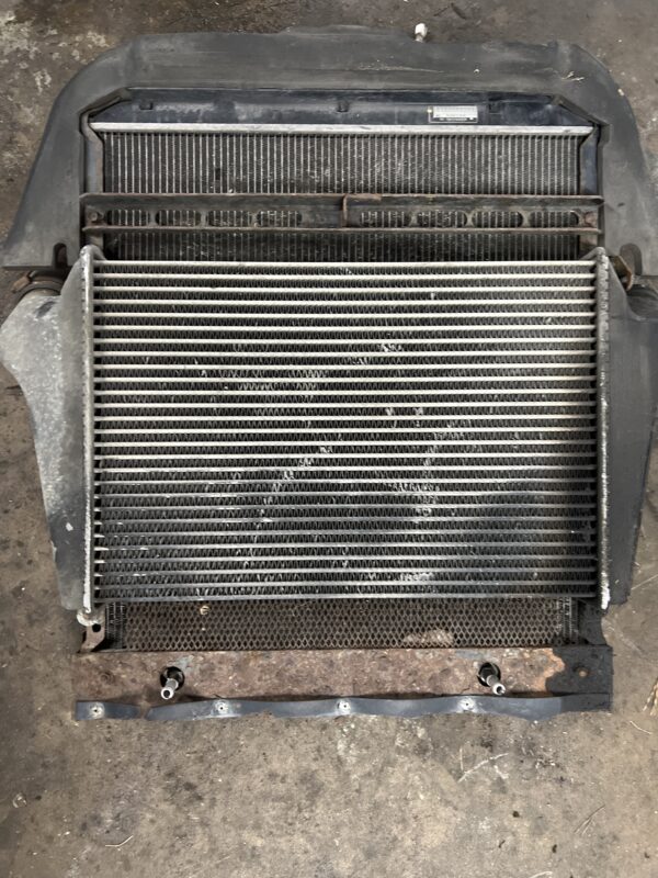Radiator & Intercooler & Fan Shroud ISUZU NPR-HD Diesel 2008-2010 OEM 8980064790 8980064702 - Image 2