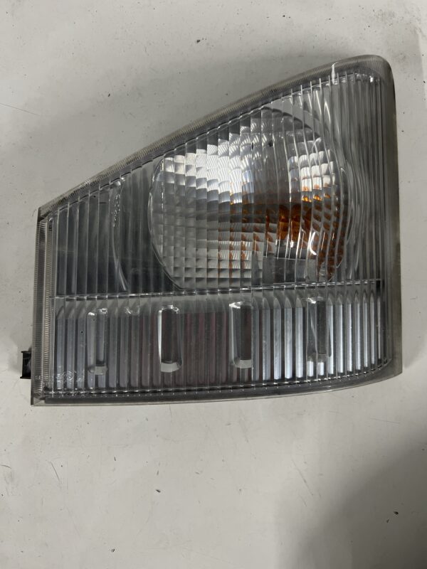 Front Left Corner Parking Light Lamp ISUZU NPR 2012-2020 OEM 210-21873