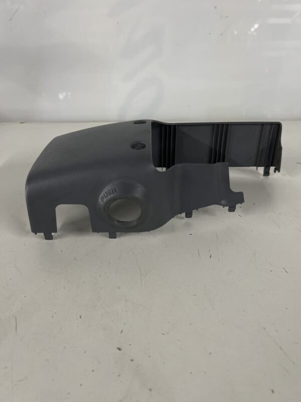 Steering Column Upper Cover Mitsubishi FUSO OEM MK432641