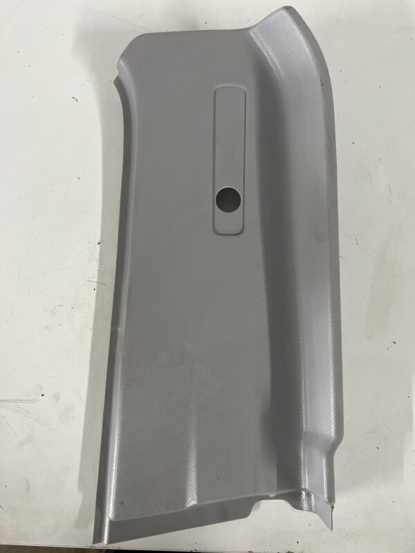 Rear Right Side Upper Cab Trim Panel ISUZU NPR Gas V8 2012-2020 OEM 8974067961