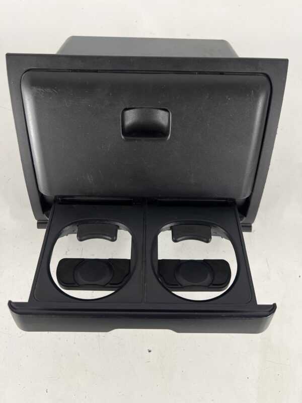 Glove Box Mitsubishi FUSO OEM MK405130 - Image 2