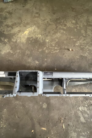 Dashboard Instrument Panel Mitsubishi FUSO OEM MK447357. Dirty, Scuffs & Scratches