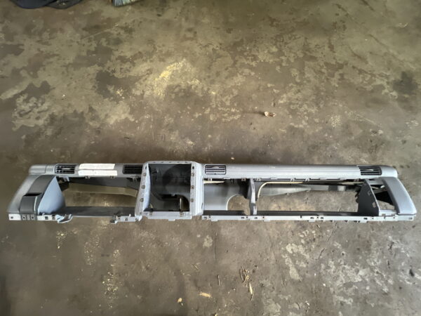 Dashboard Instrument Panel Mitsubishi FUSO OEM MK447357. Dirty, Scuffs & Scratches