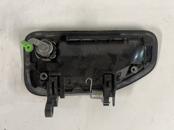 Front Left Door Outside Handle w/ Lock Cylinder Mitsubishi FUSO OEM - Image 2