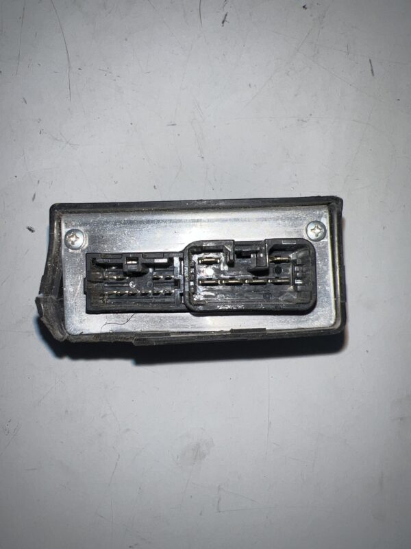 Light Control Module ISUZU NPR Gas V8 2012-2020 OEM 8980322160 - Image 3