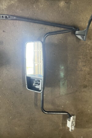 Front Left Door Mirror ISUZU NPR 2012-2020 OEM. Small Glass Cracked